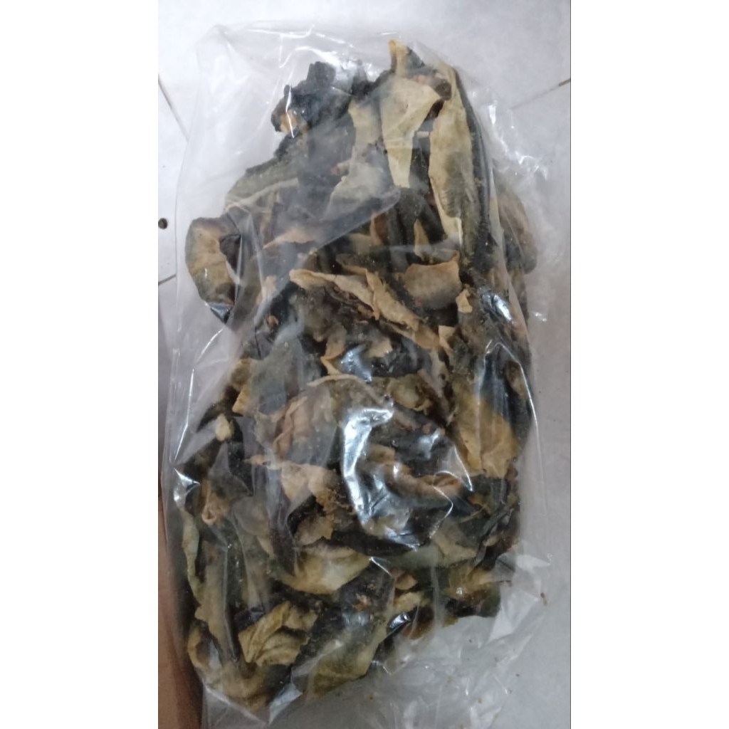 

Kerupuk Kulit Ikan Salmon Lokal Matang 1KG