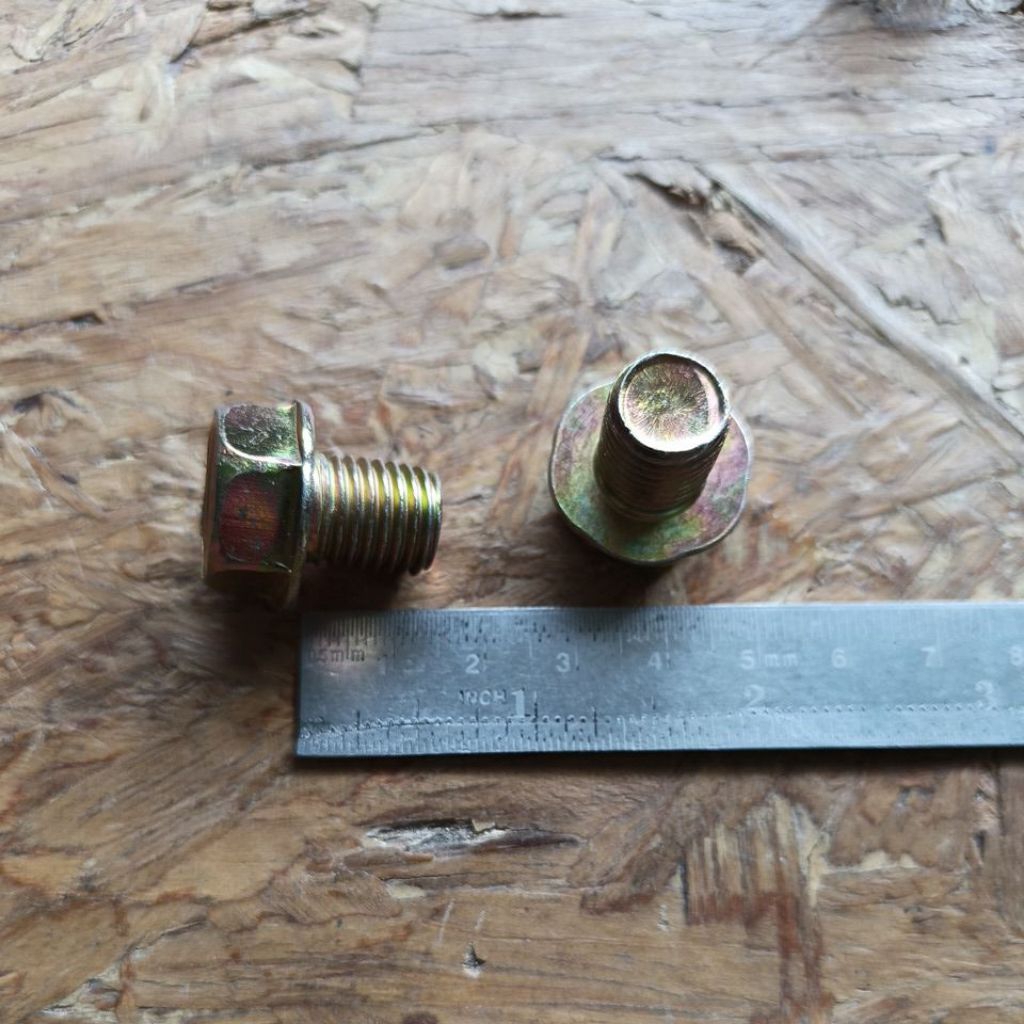 Baut oli motor honda bebek dan matic