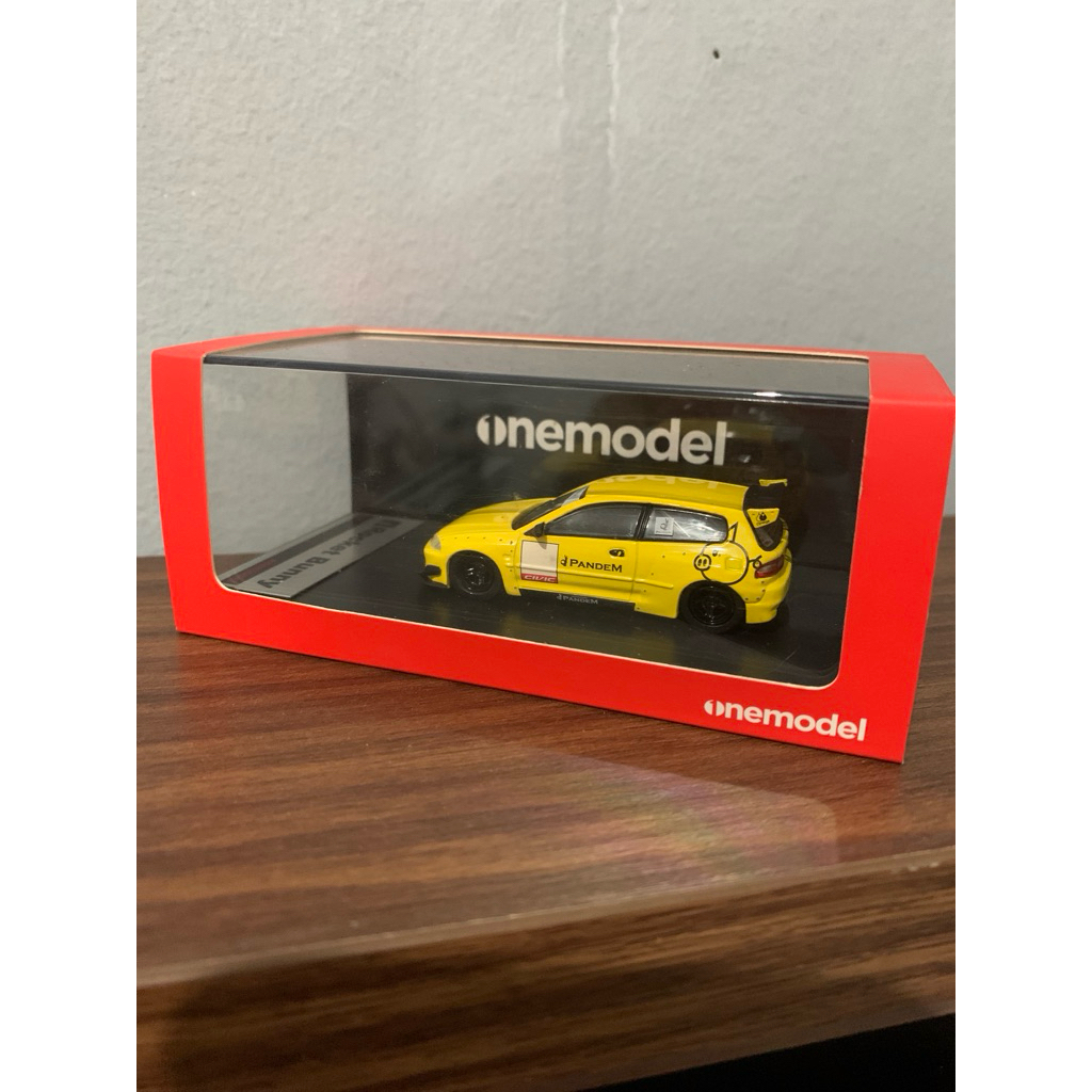 Diecast-rocket bunny