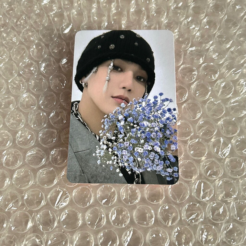 (Baca Deskripsi) Treasure - Official Reboot Pop Up Store Hyunsuk Photocard Flower Bulk Trading Card