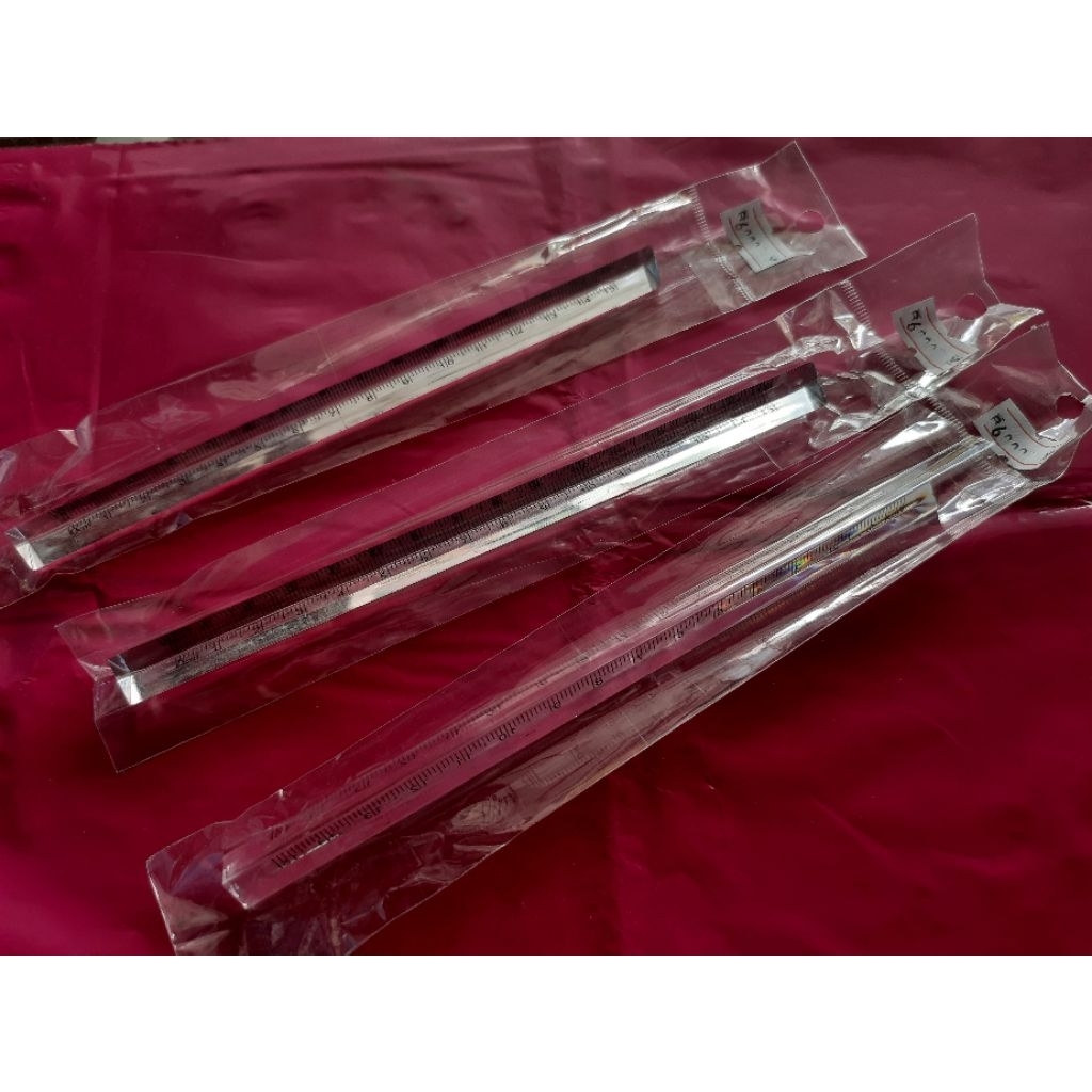 

Penggaris Prisma 15cm