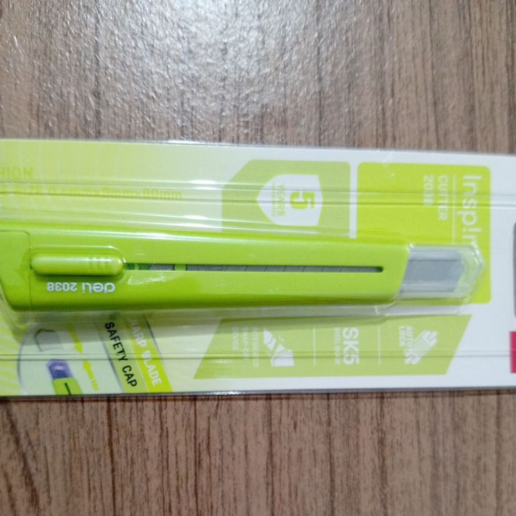 

CUTTER DELI 2038 HIJAU