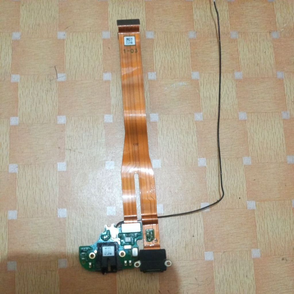 flexi cas oppo a3s 1803 ori copotan