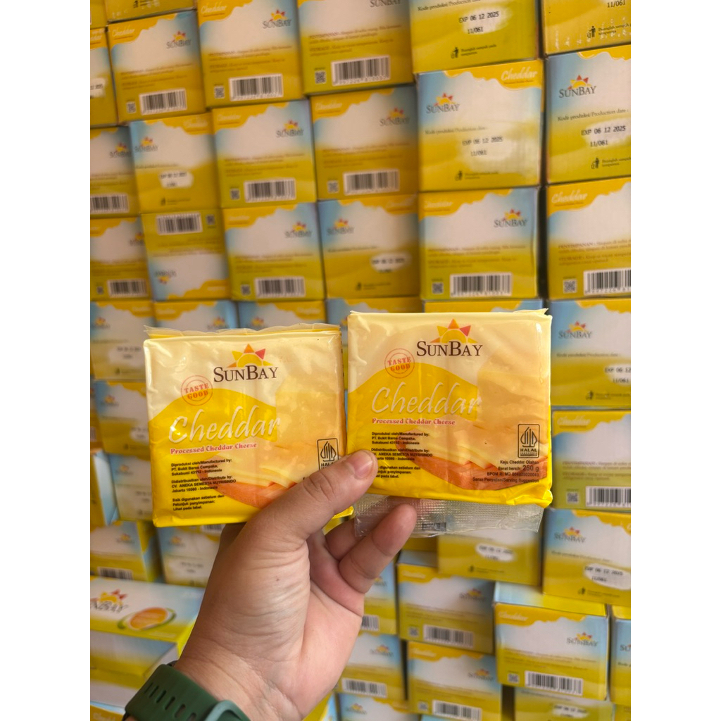 

KEJU SUNBAY 250 GRAM / KEJU CHEDAR SUNBAY