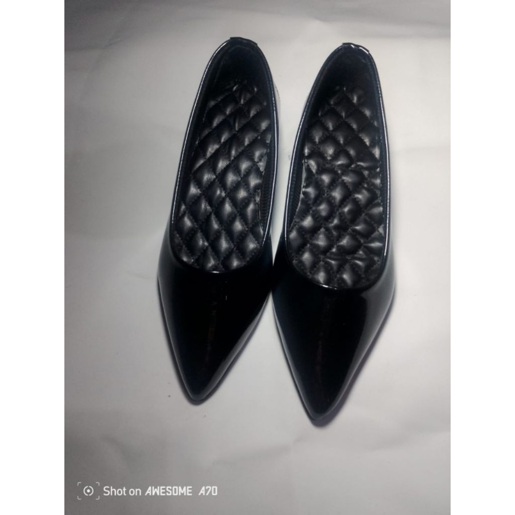 sepatu pantopel tiga senti plosan