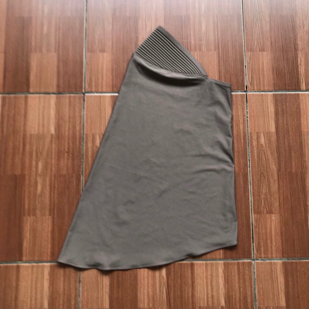 bergo sport coklat abu