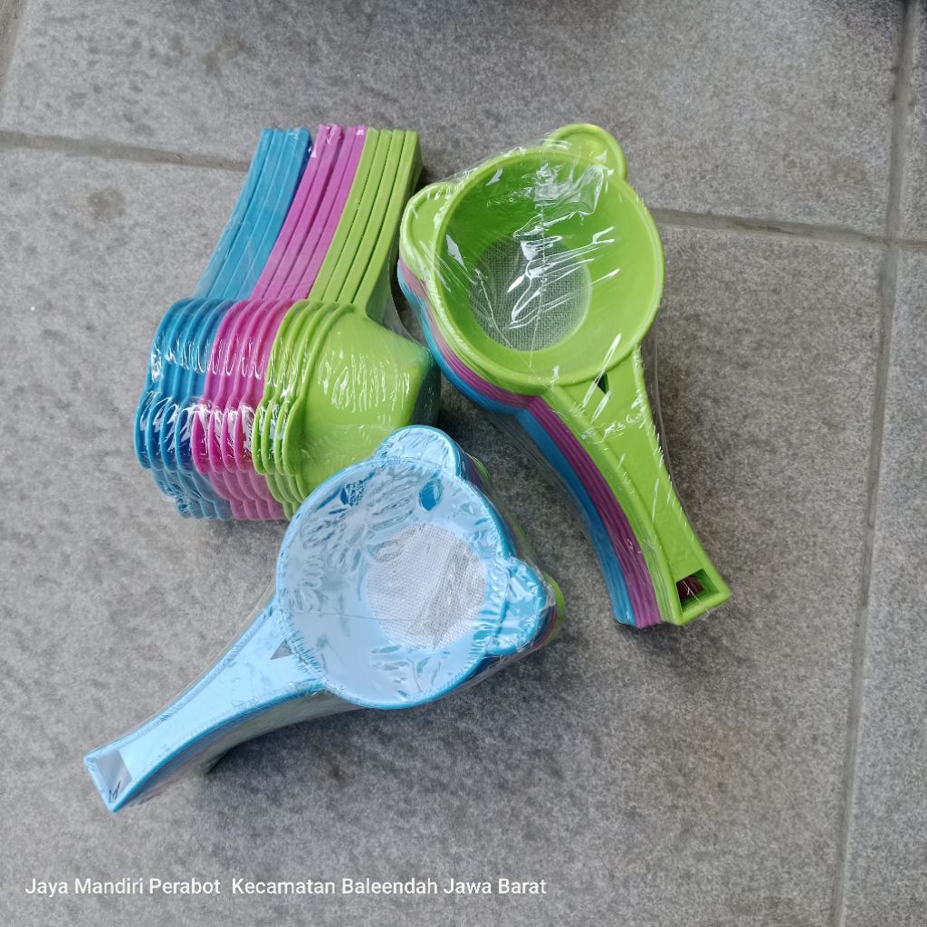 Saringan Teh plastik kecil dan besar