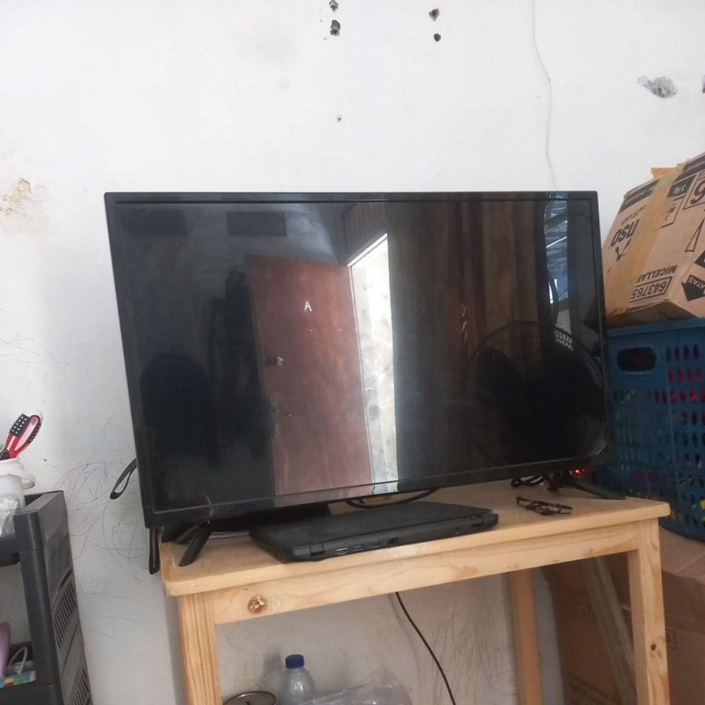 Tv Android Merk Oubeisi 32inc