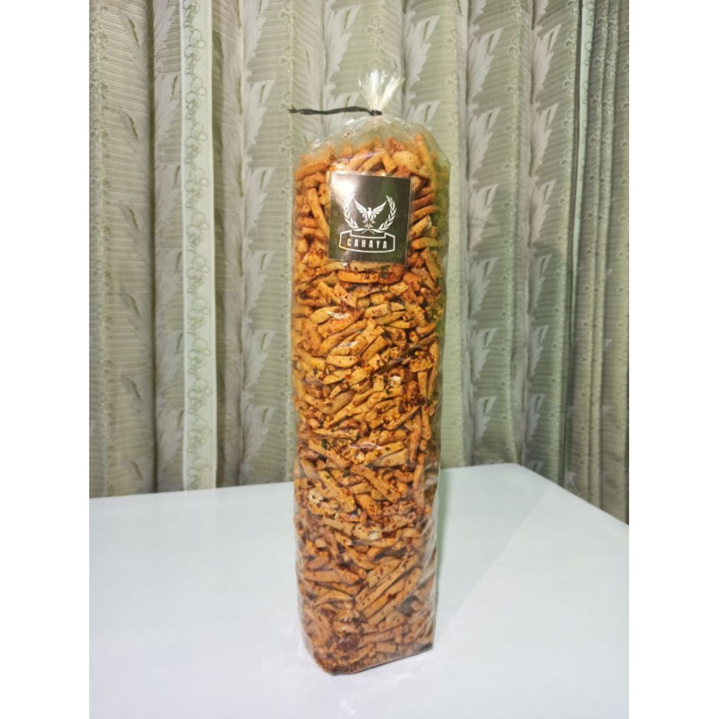 

Basreng 1 ball isi 2 KG/Basreng pedas daun jeruk/Basreng extra pedes/Basreng stik daun jeruk