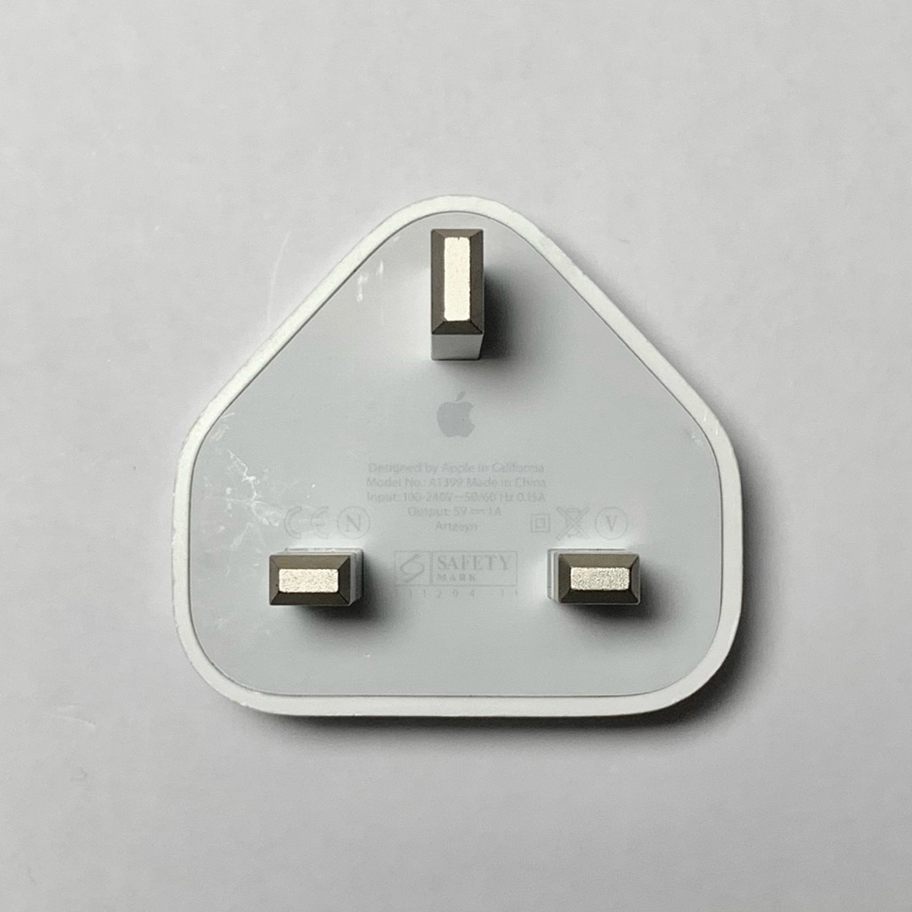 apple 5w charger adapter iphone UK singapore