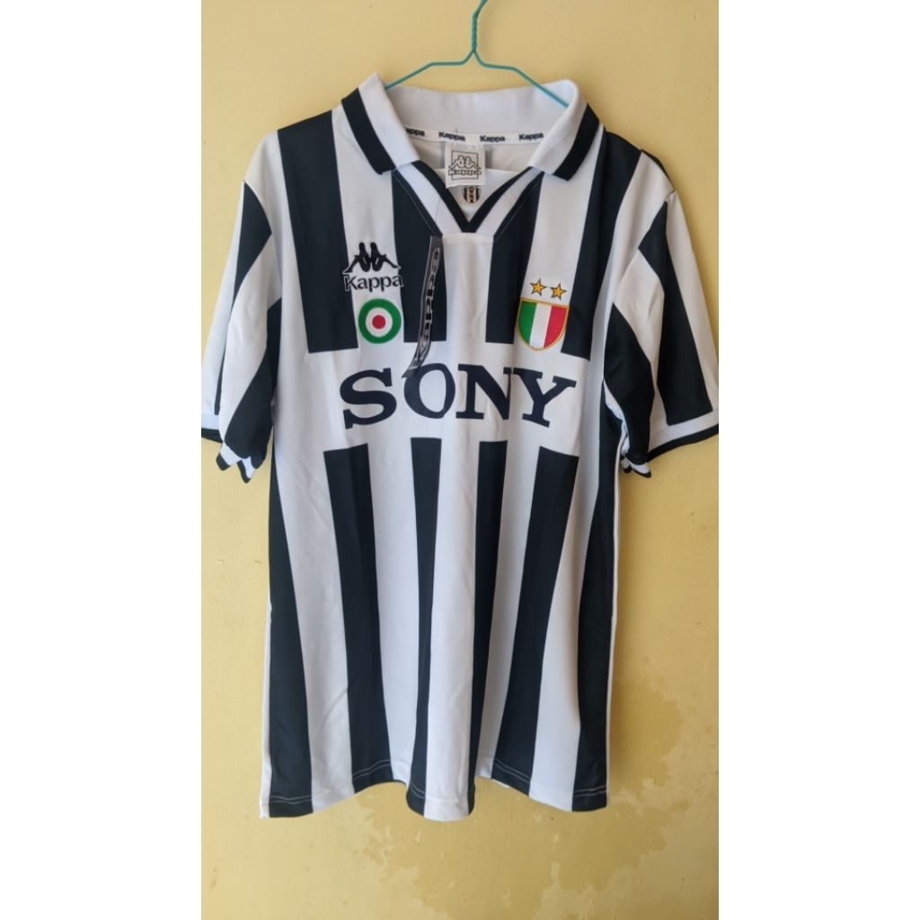 Jersey retro Juventus home 1996