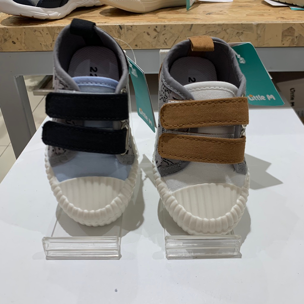 Sepatu kretekan anak anak Little M (22-26)