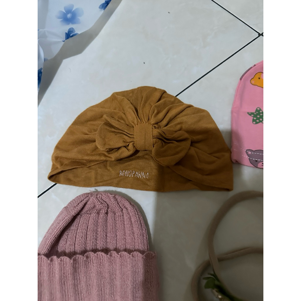 preloved kaos kaki bando topi anak bayi perempuan