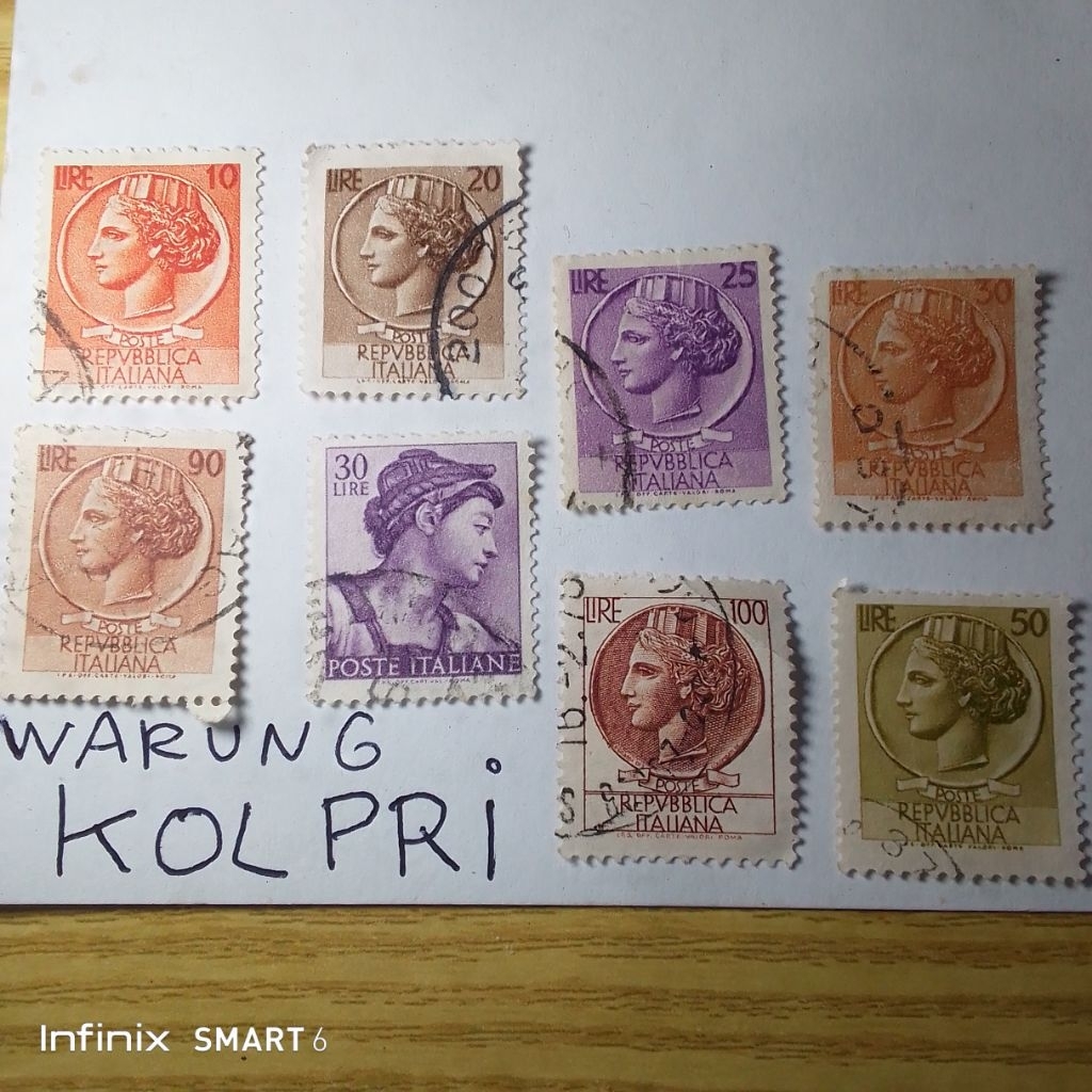 

koleksi perangko prangko lama italia sepaket 8pcs