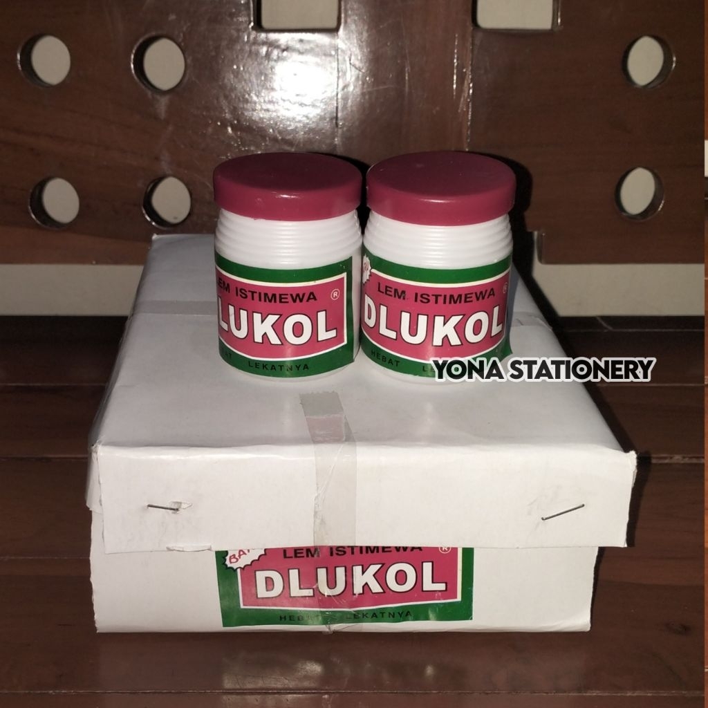 

Lem Istimewa/Serbaguna Dlukol | 1 Pak: 12 Botol | Ukuran Sedang