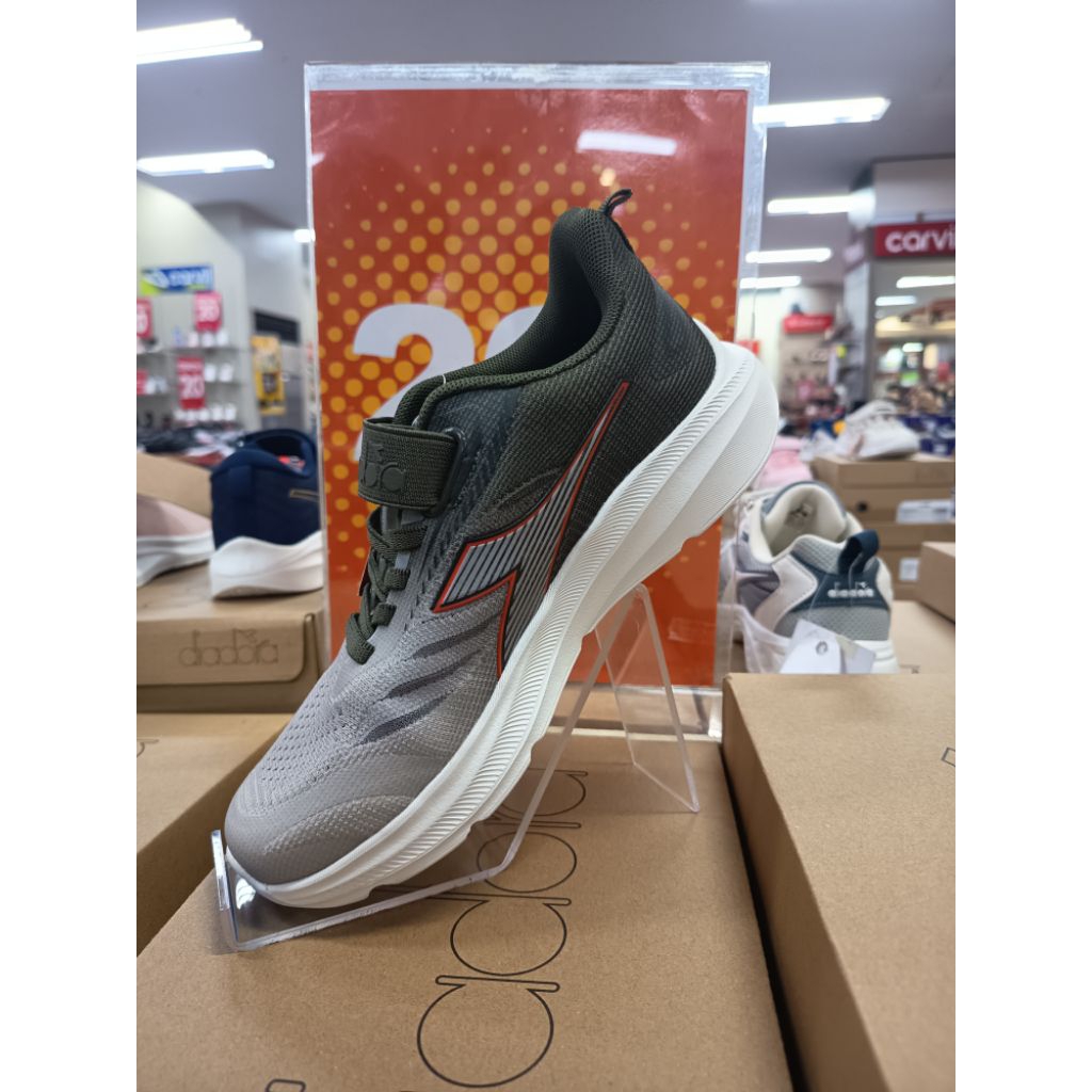 Diadora Sepatu Anak