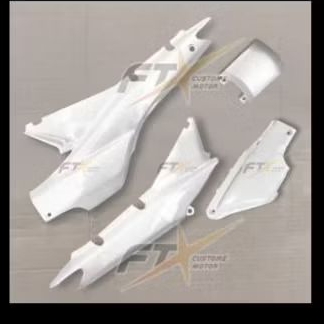 Cover body belakang motor Honda Supra x lama Supra fit lama + bok aki Warna PUTIH