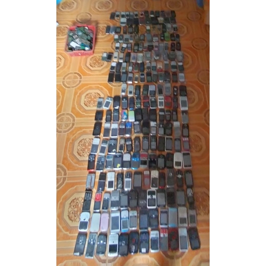 rongsokan hp/sperpart/acesoris/ PCB hp jadul