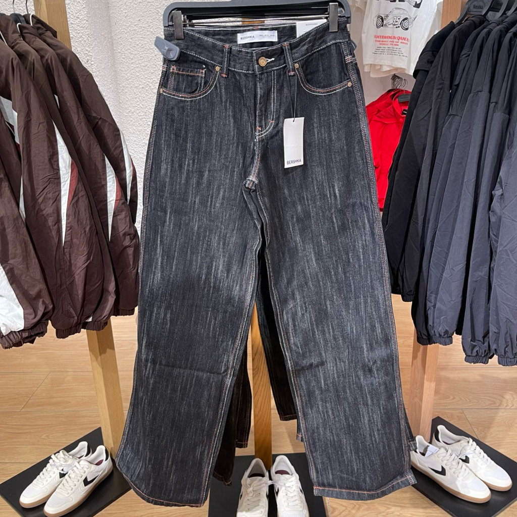 Jeans Boyfriend BERSHKA Women jastip (jasa titip)