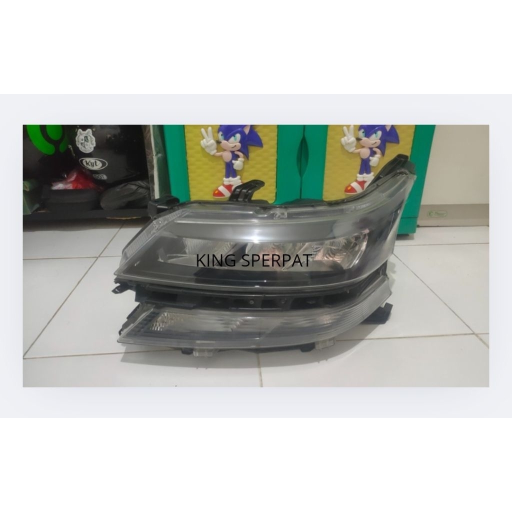 HEADLAMP Toyota avanza  2019