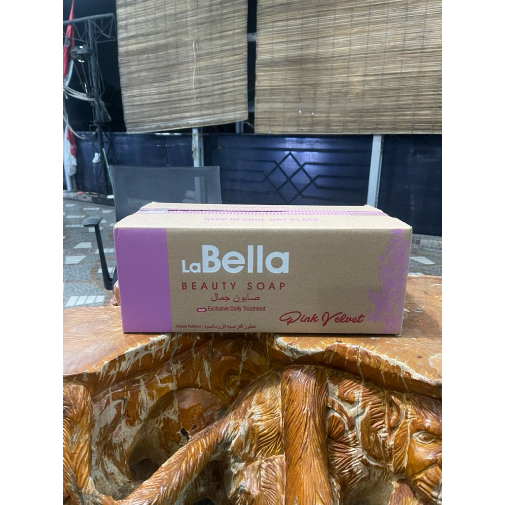 

Kardus 38 cm x 19 cm x 15 cm (250) Bekas La Bella 90gr x 72 Single Wall KARDUS BEKAS RASA BARU