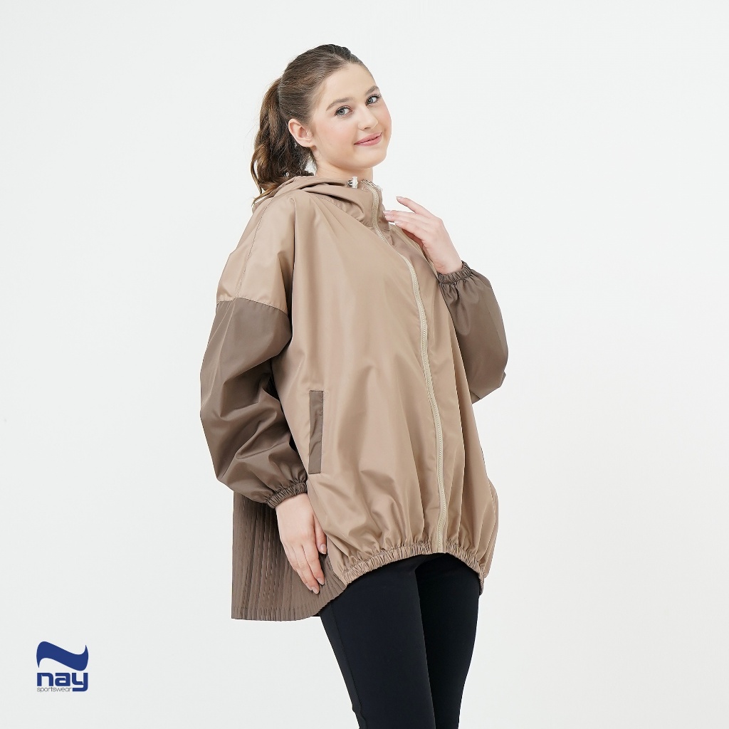 Jacket Olahraga Wanita Parasut Oversized - Heera Jacket