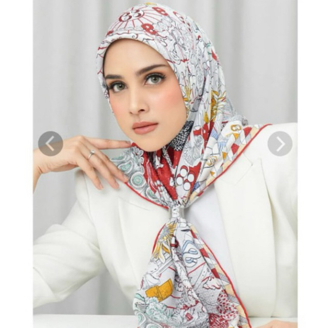 BUTTONSCARVES COMPASS XANADU FIORE RUSSET SWITZERLAND BLACK RARE LIMITED FLIP FLOP SANDAL PINK HOLID