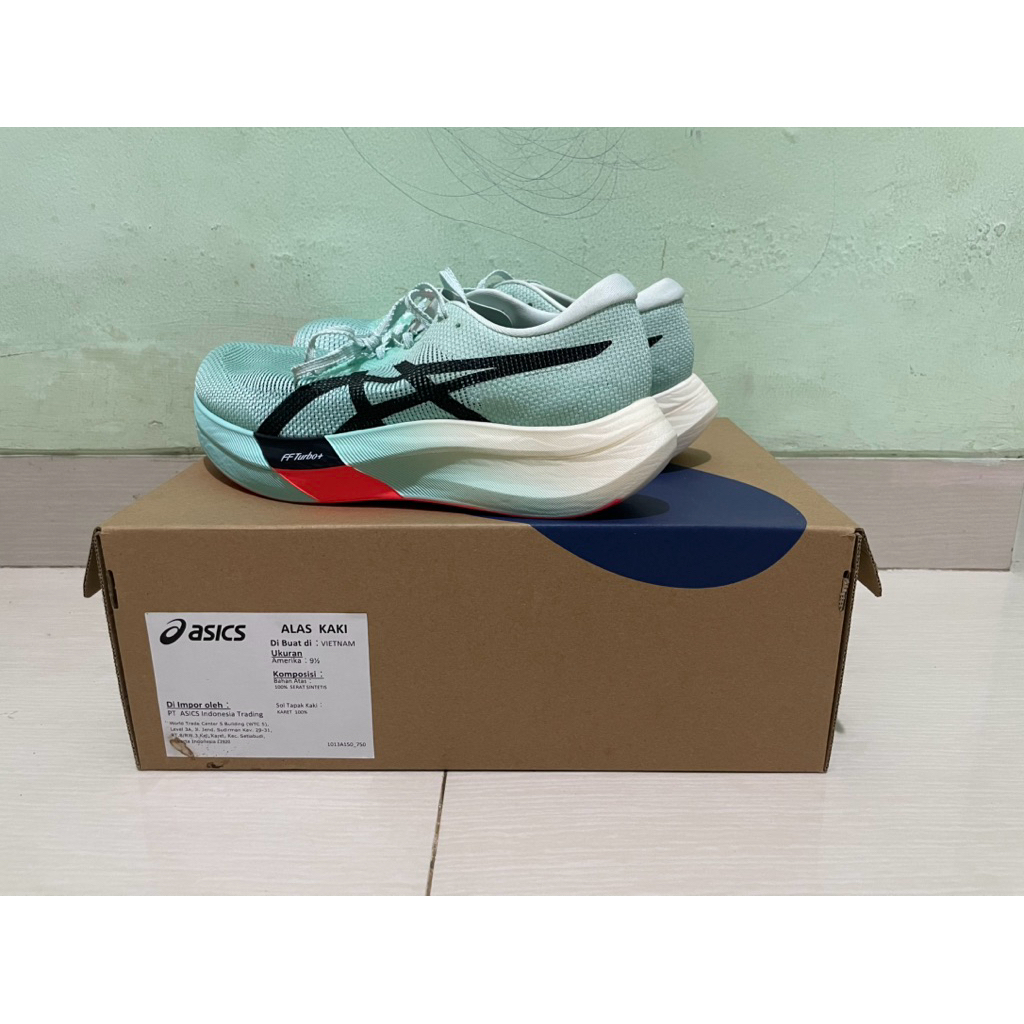 ASICS Metaspeed Sky Paris