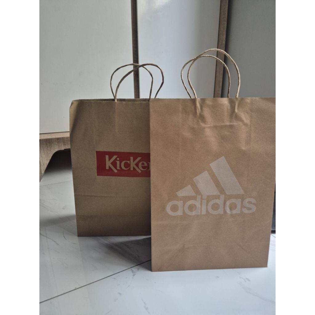 

paperbag kicker n adidas