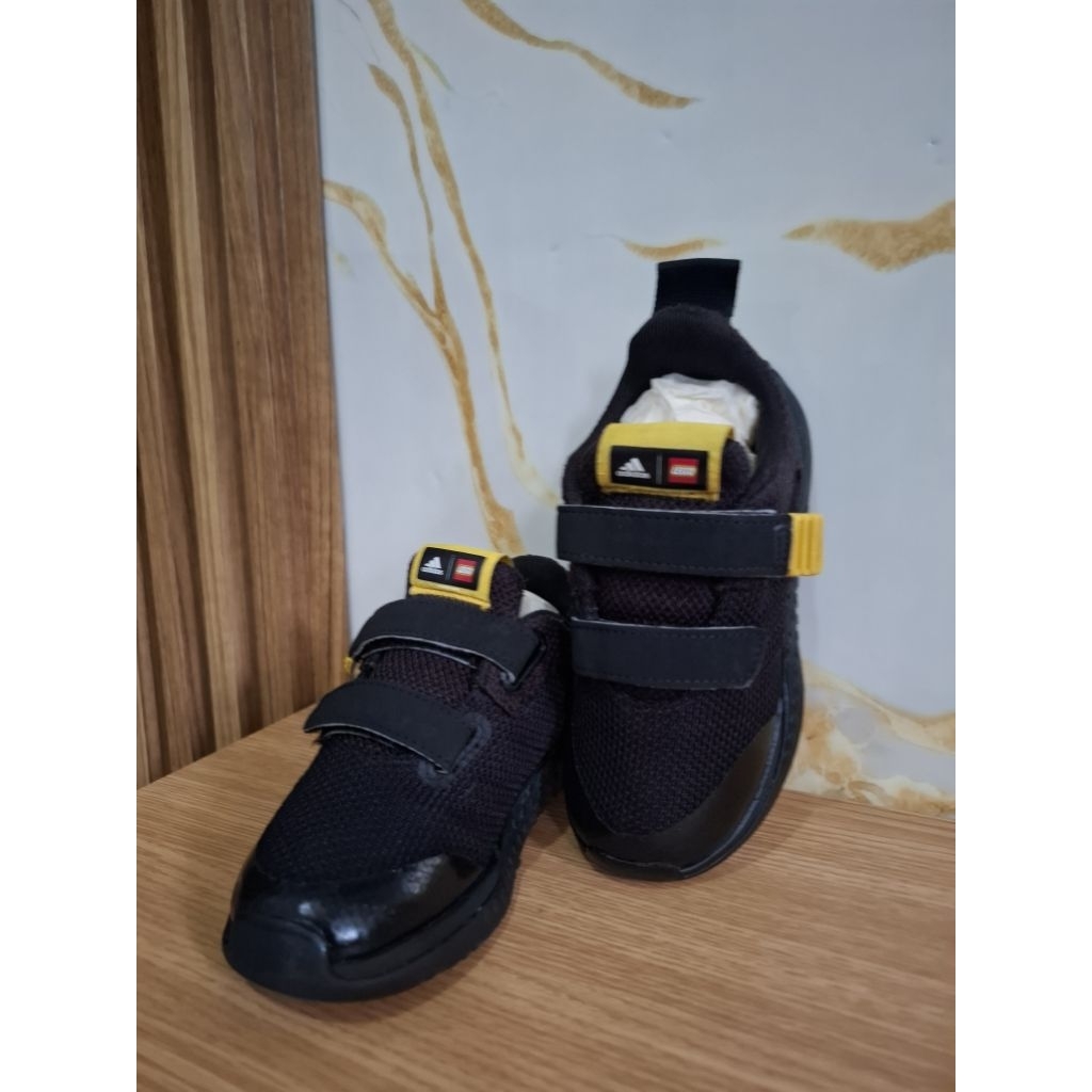 Sepatu Lego x Adidas
