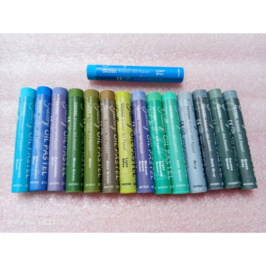 

LIGHT BLUE Crayon Greebel Artist