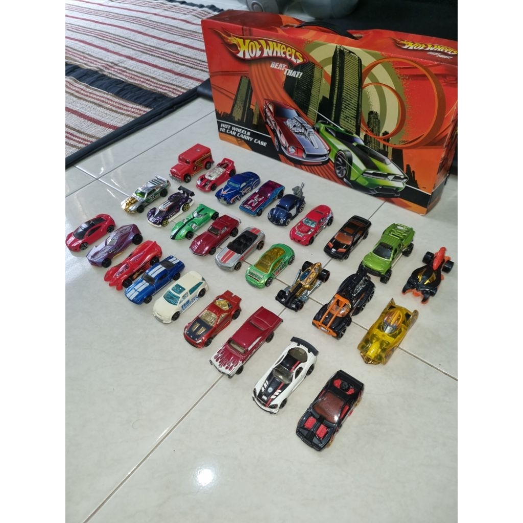 Hot Wheels bekas 27 pcs with Hot Wheels BOX asli (100% ORIGINAL) Made in China and Malaysia