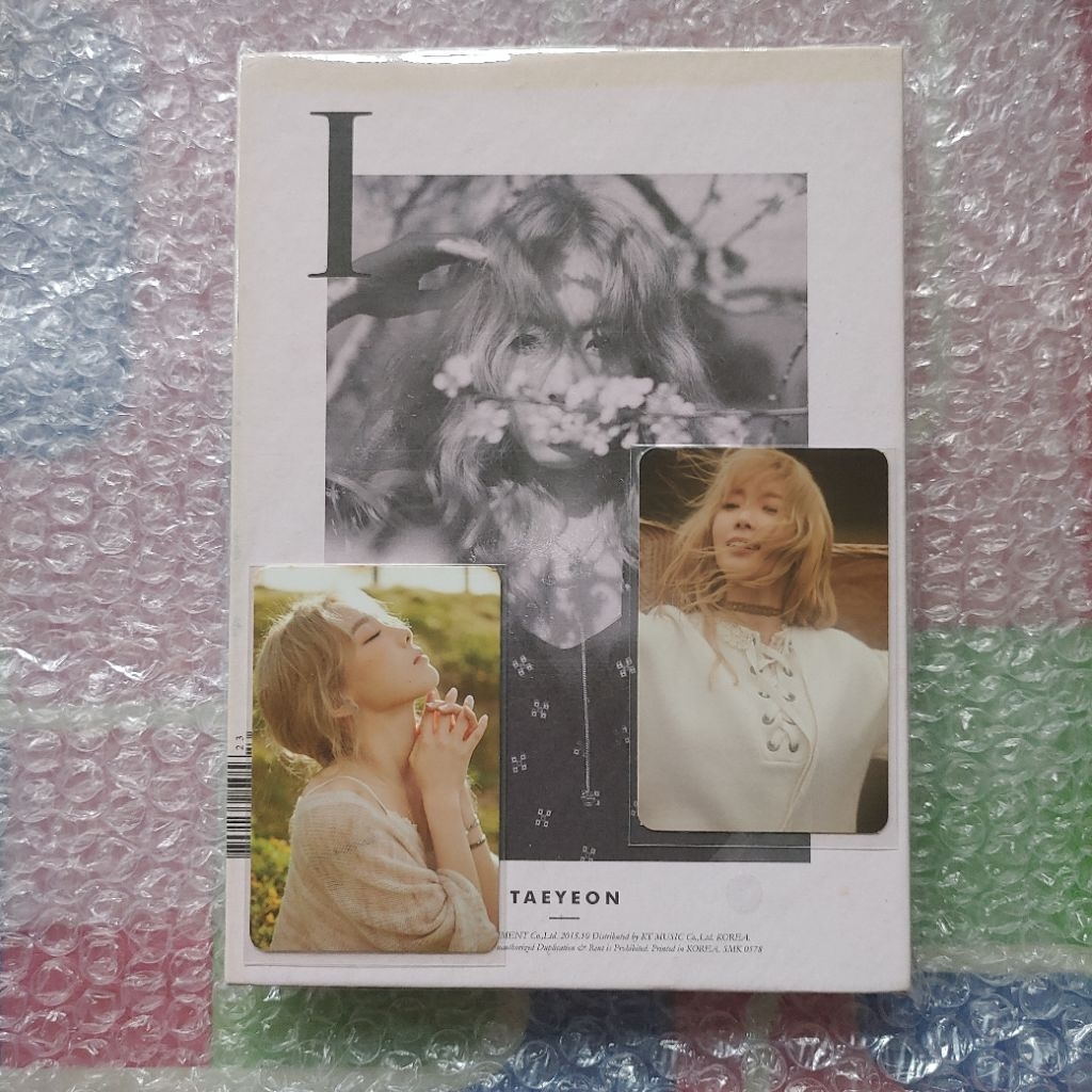 [READY STOCK] OFFICIAL ALBUM (NO CD) TAEYEON FIRST MINI ALBUM "I" BUNDLE SET WITH 2 PHOTOCARDS (DEFE