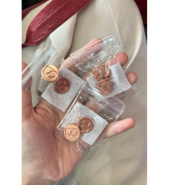 As is Item Brooch Dagu Warehouse Sale Buttonscarves