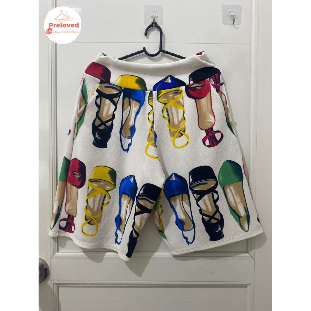 Celana Pendek Cewek - Celana Cewek - Celana Cewek Preloved