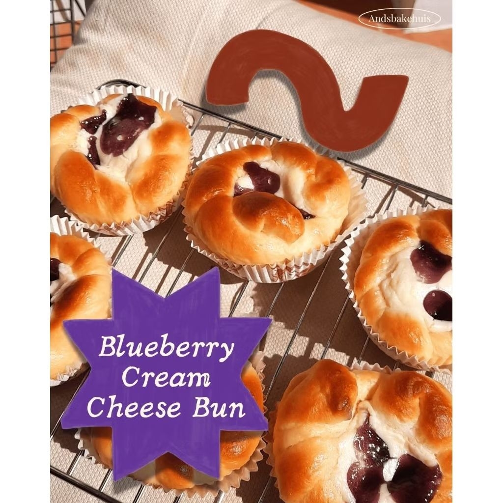 

Blueberry Cream Cheese Bun