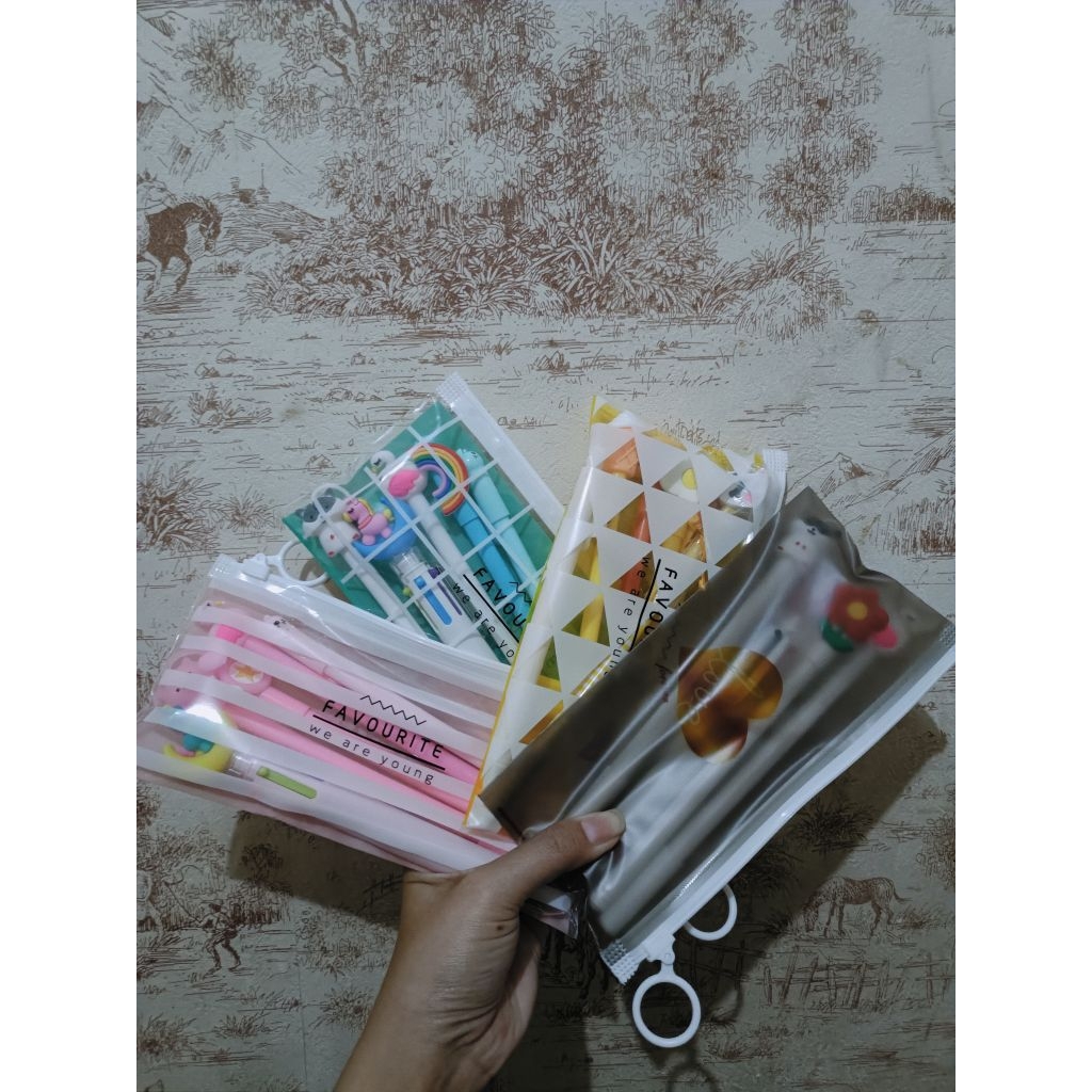 

5 IN 1 Pen Character/ Satu set pulpen karakter lucu/pen flamingo/pen unicorn/ pen viral/ pen China