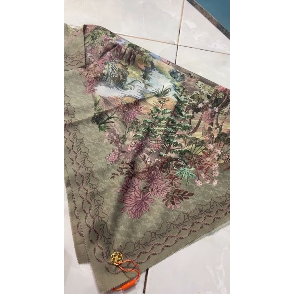 scarf jilbab Nada Puspita preloved seri Secret Forest