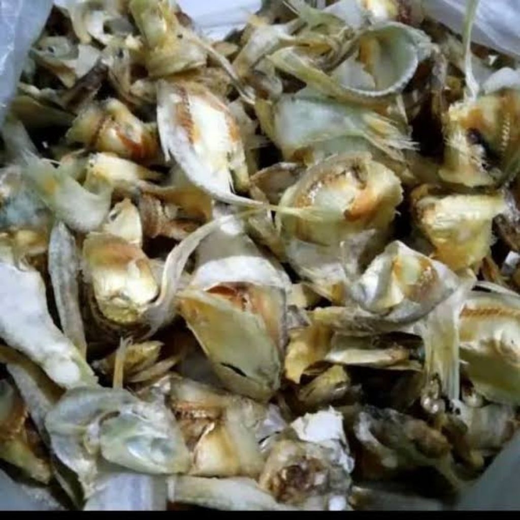 

Ikan Asin Bulu Menthog - Asin Sedang, Nikmat Digoreng