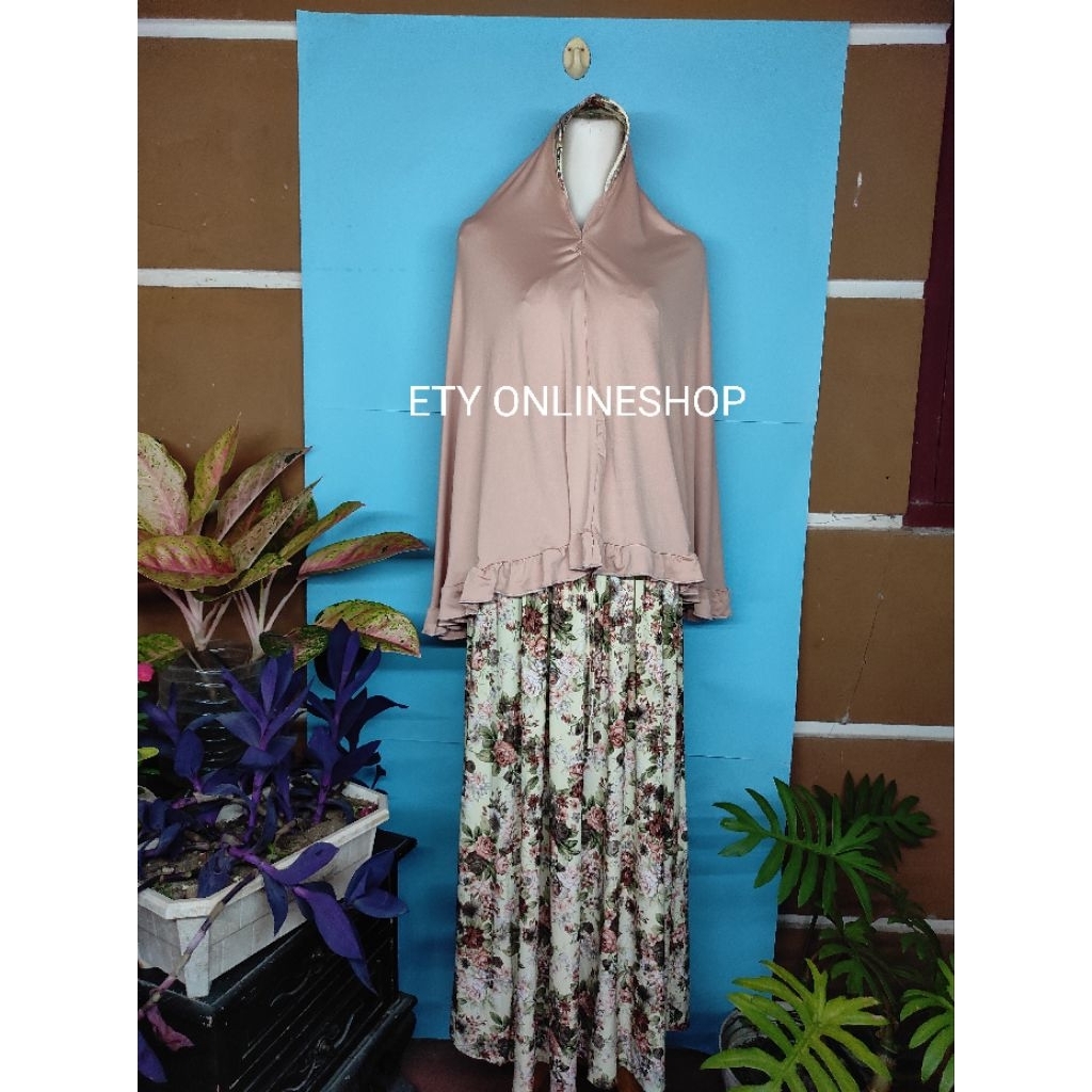 PRELOVED GAMIS SET HIJAB
