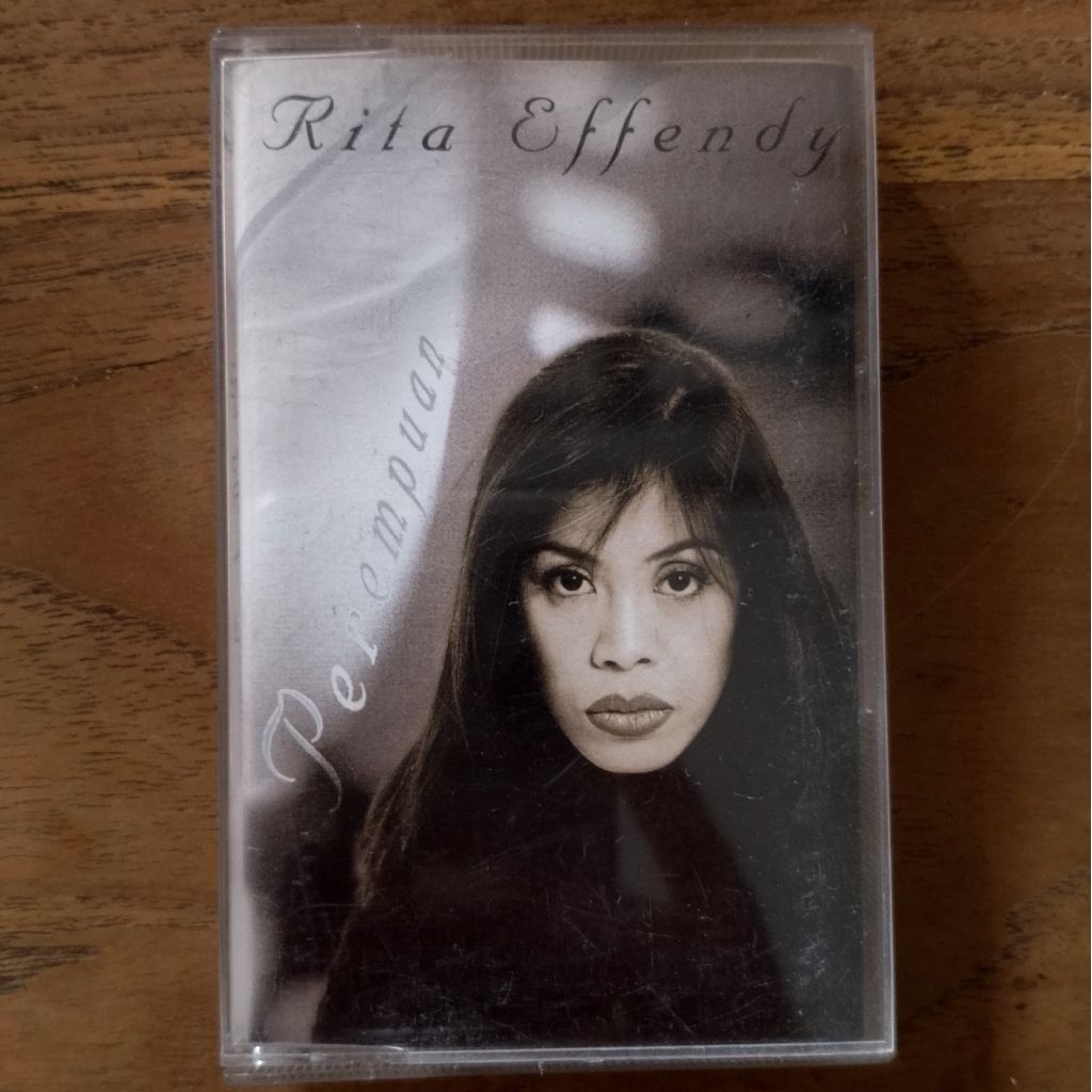 Kaset Pita Rita Effendy - Perempuan