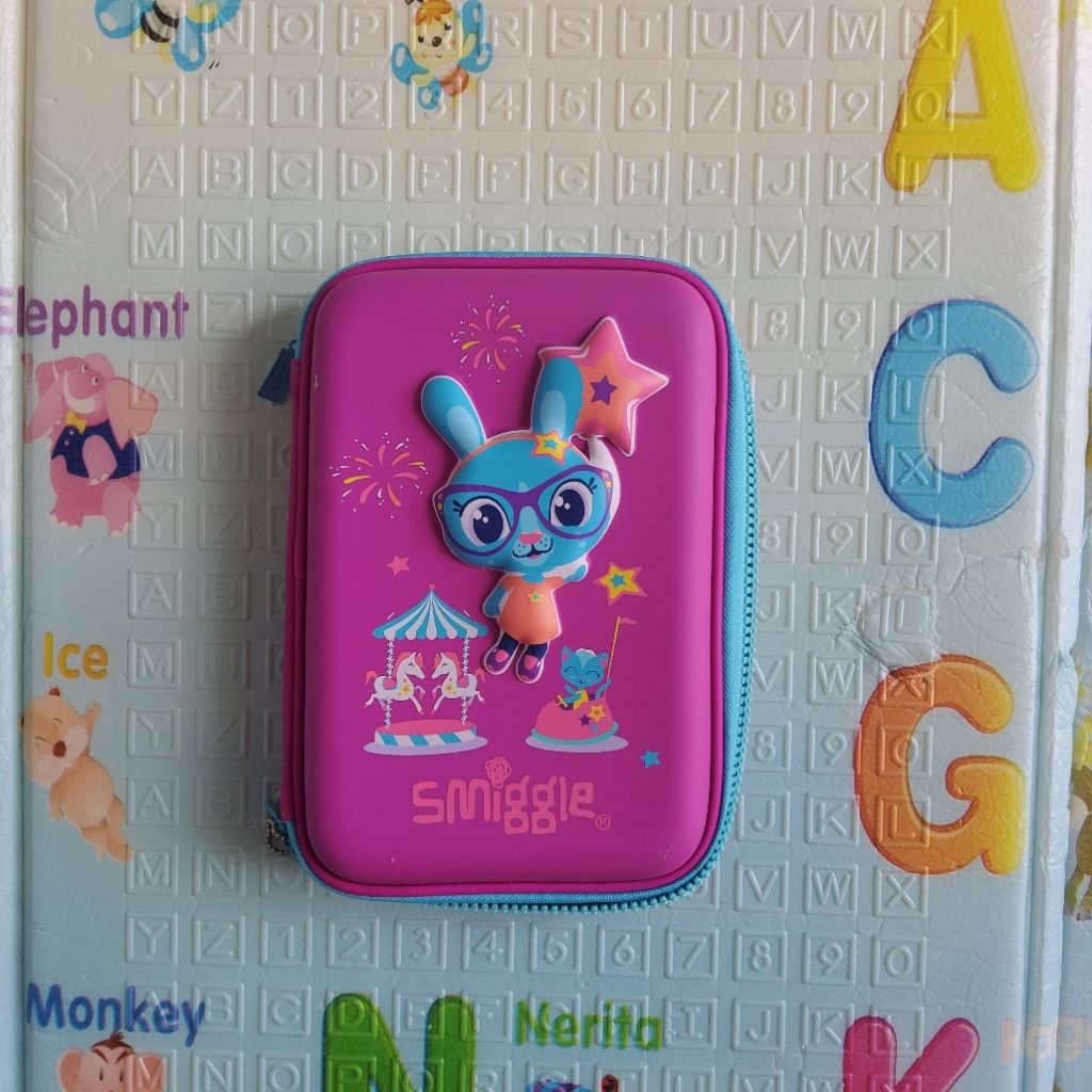 

tempatpensilsmiggelpensilcaseanakcewek