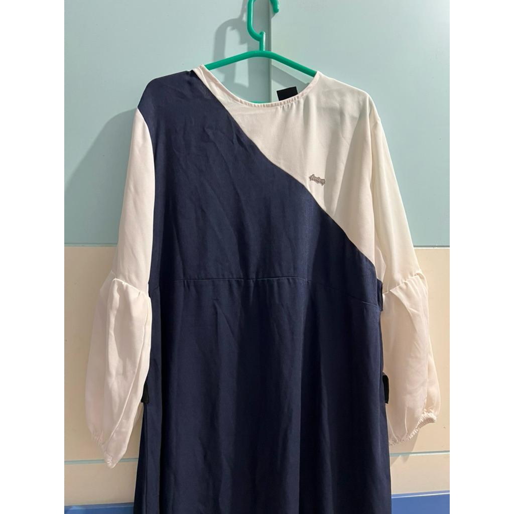 Preloved Dress Planet Surf