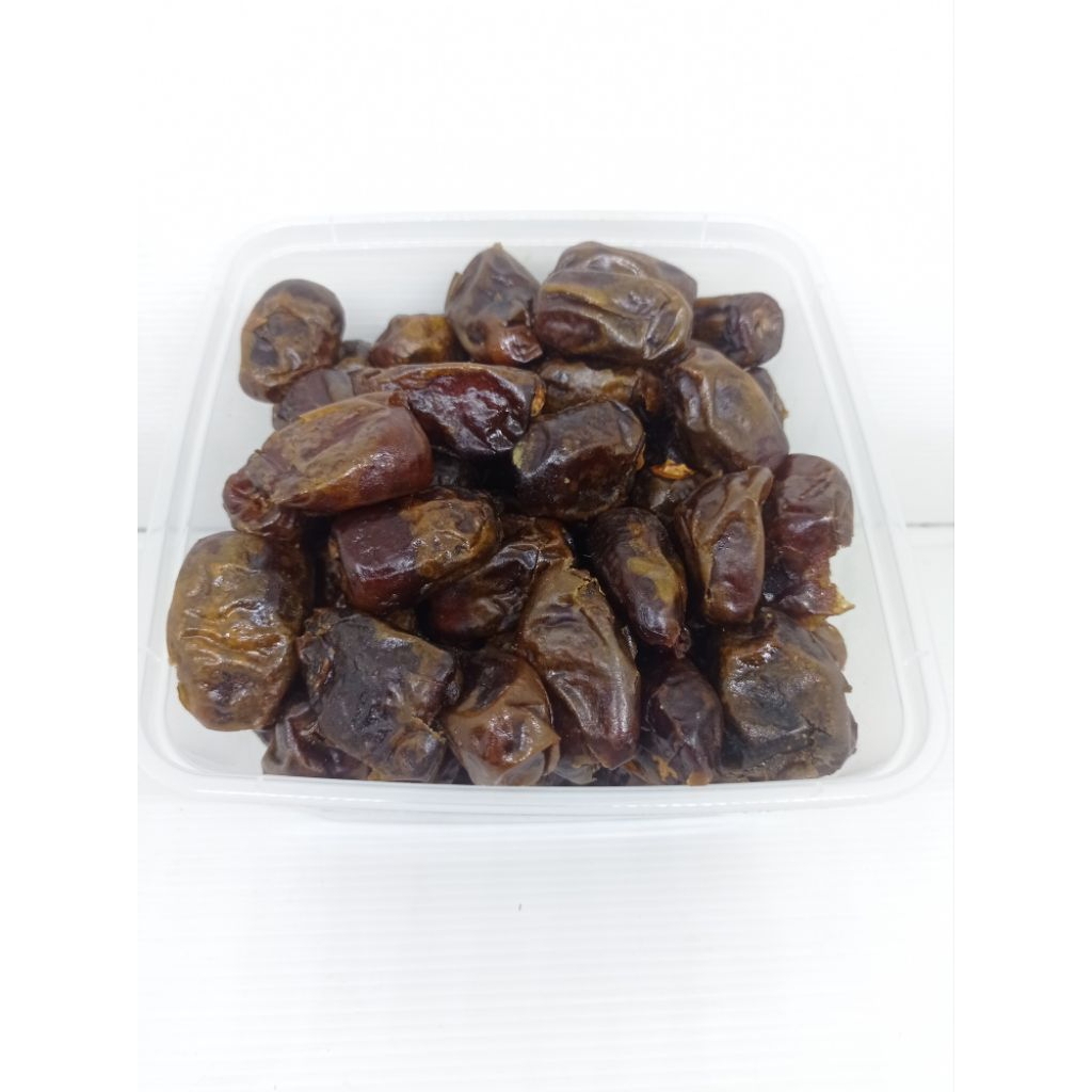 

Kurma Mesir 1kg dan 500gr