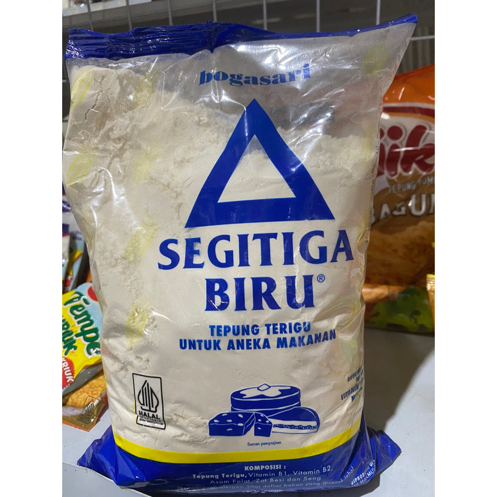 

Tepung terigu segituga biru 1kg/SEGITIGA BIRU