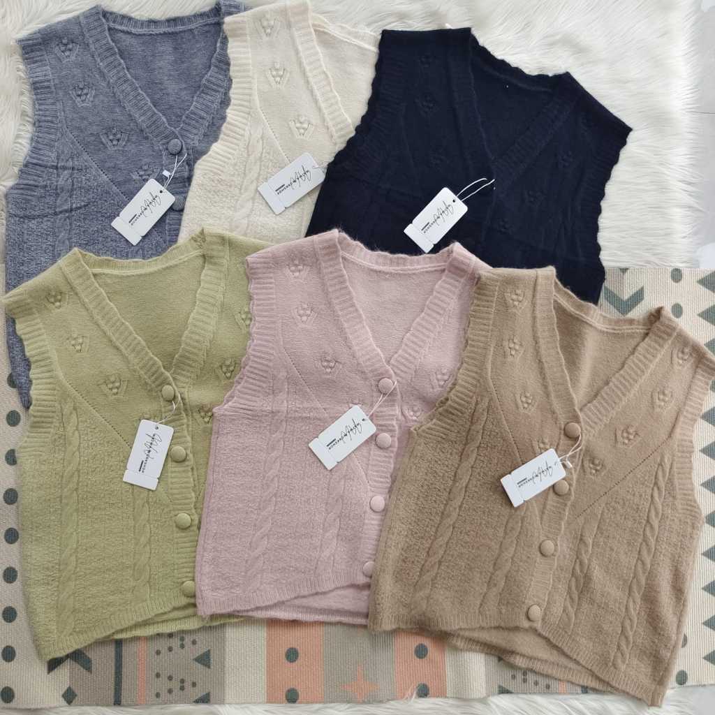 Rompi Rajut Wanita Terbaru – Vest Rajut Polos Motif Bunga kancing depan Stylish Knitwear
