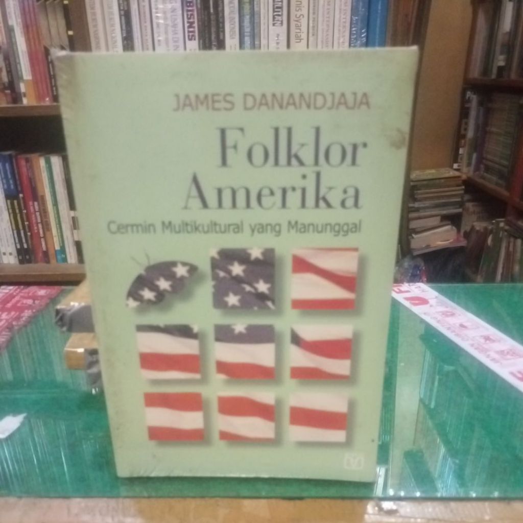 BUKU Folklor Amerika