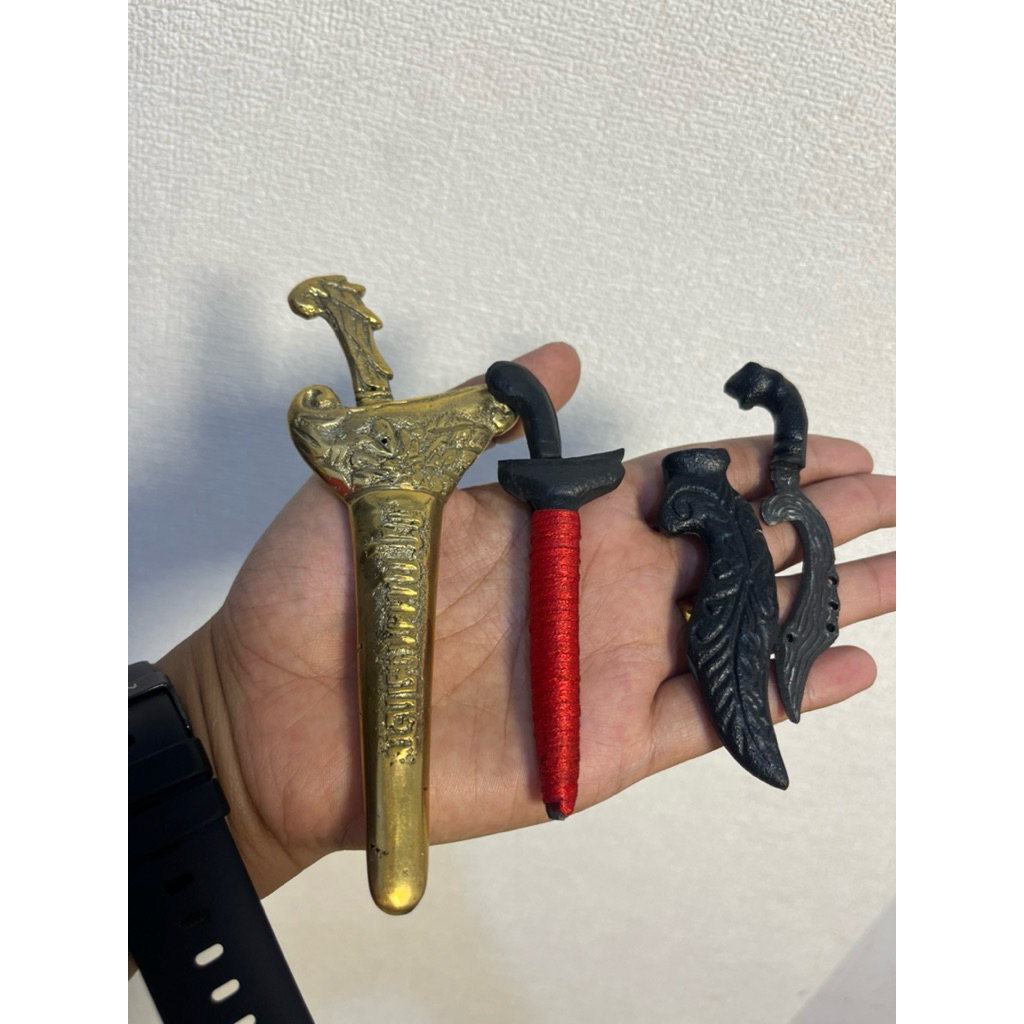 KERIS NAGA SOSRO KUNINGAN MINI BARANG ANTIK UNTUK KOLEKSI