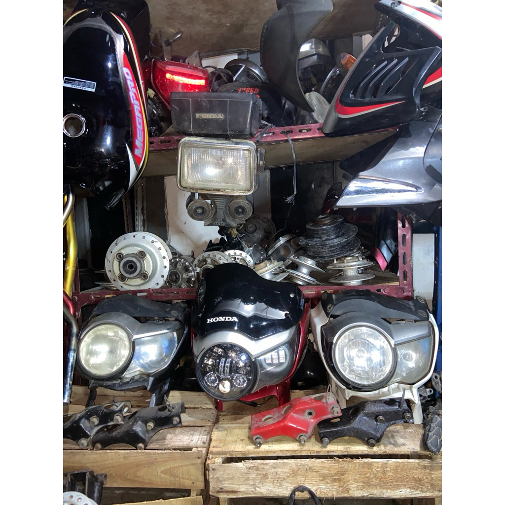 pece set tiger revo daymaker cover merah