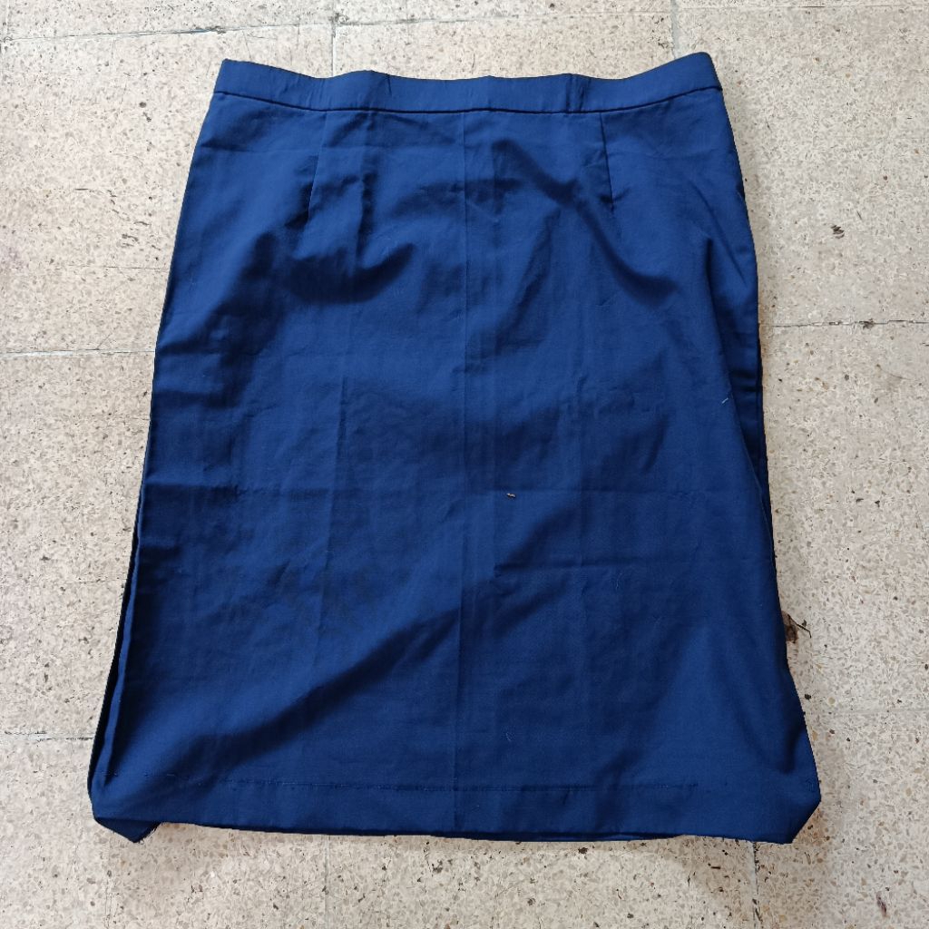 preloved rok span polos biru smp untuk guru/bus60